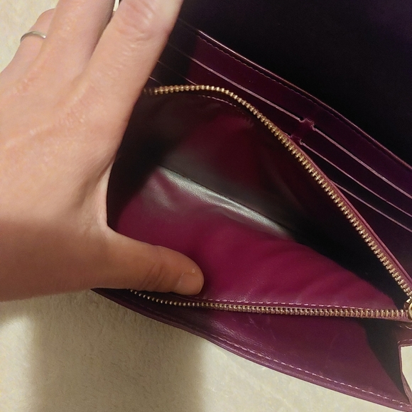 Louis Vuitton wallet on chain - Picture 3 of 12